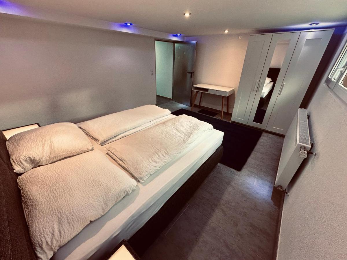 Gemuetliche Wohnung In Leverkusen Buitenkant foto